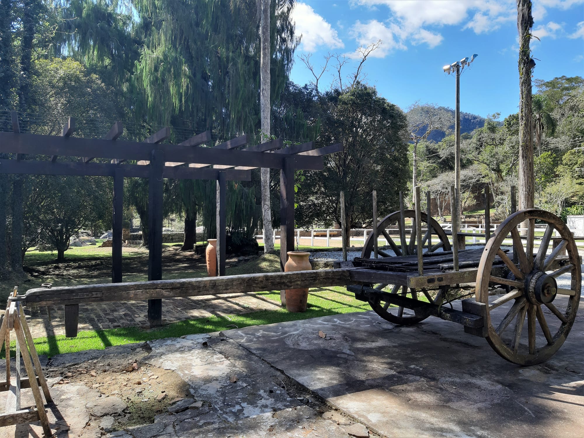 CAFÉ EM FRIBURGO - A HISTÓRIA DA FAZENDA  CACHOEIRA DO AMPARO