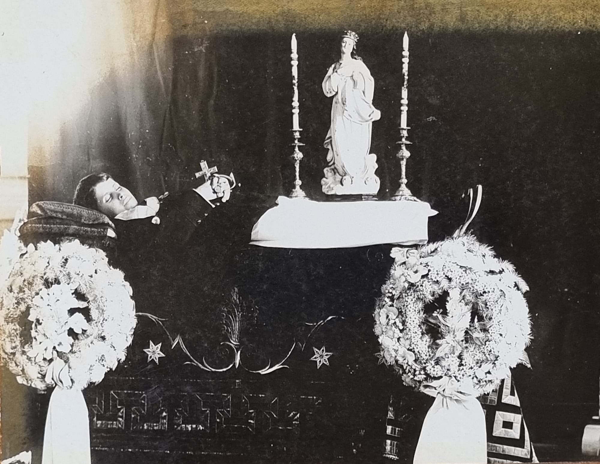 Vivos na Lembrança, Mortos na Imagem: A Fotografia Funerária do Século 19